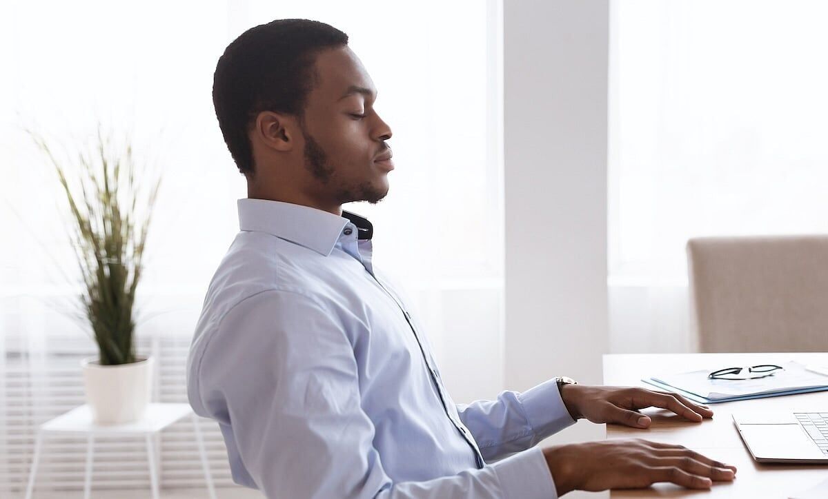 Self-Affirmations Effectively Boost Mood And Confidence, Review Finds